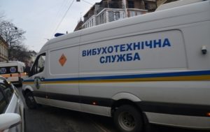 Во Львове второй день подряд “минируют” вокзал