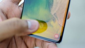 Защиту Samsung Galaxy S10 взломали детским трюком за 15 минут