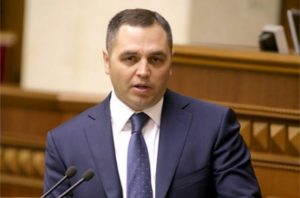 Портнов принес в ГБР уже четвертое заявление против Порошенко