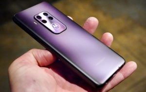 Motorola представила смартфон с квадрокамерой