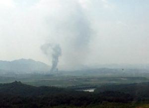 КНДР взорвала офис связи с Южной Кореей