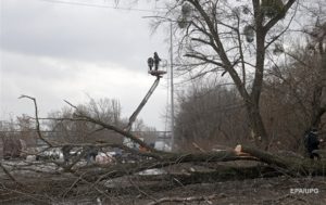 Відключення електрики повернуться у понеділок