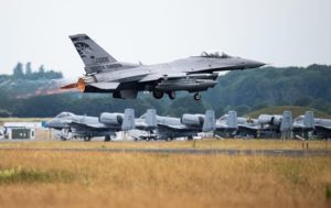 Рішення по F-16 для України ще немає – Столтенберг