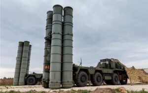 Росіяни вдарили ракетами С-300 по околицях Харкова