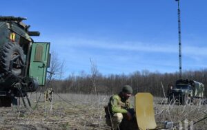 Зеленський привітав військових зв’язківців